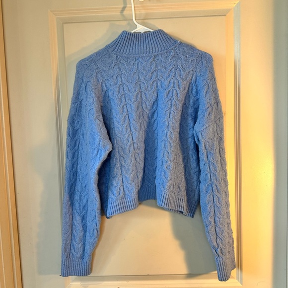 Pink Rose Baby Blue Cable-knit Slouchy Mock Neck Crop Sweater, Size Large - Picture 7 of 8